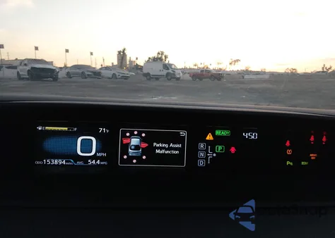 2018 Toyota Prius Two z USA, uszkodzony, nr VIN JTDKBRFU8J3589283